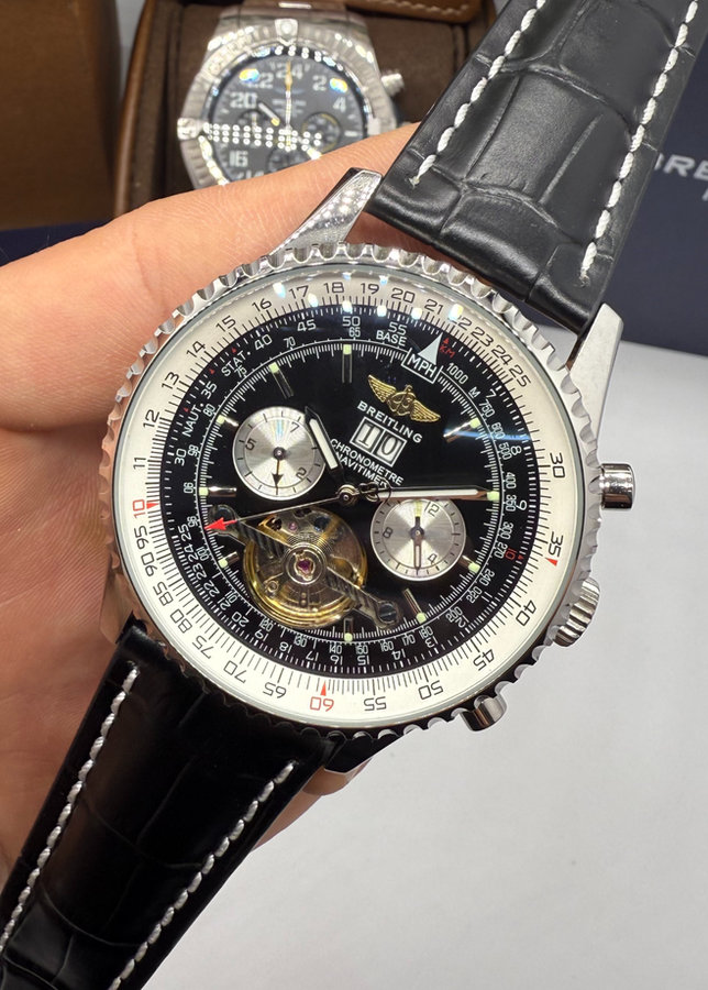 Breitling Navitimer