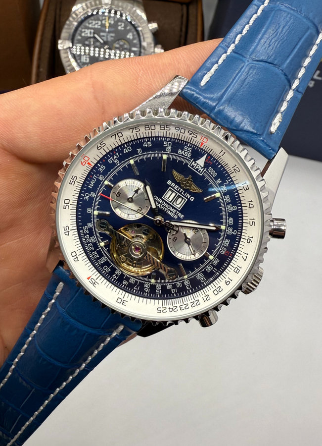 Breitling Navitimer