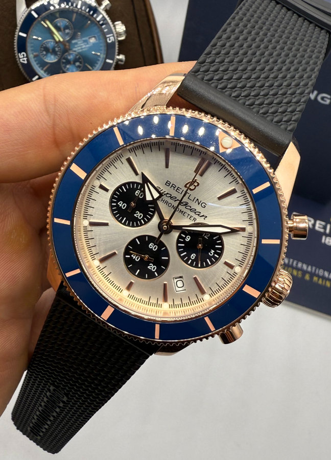 Breitling Superocean Crono Aço