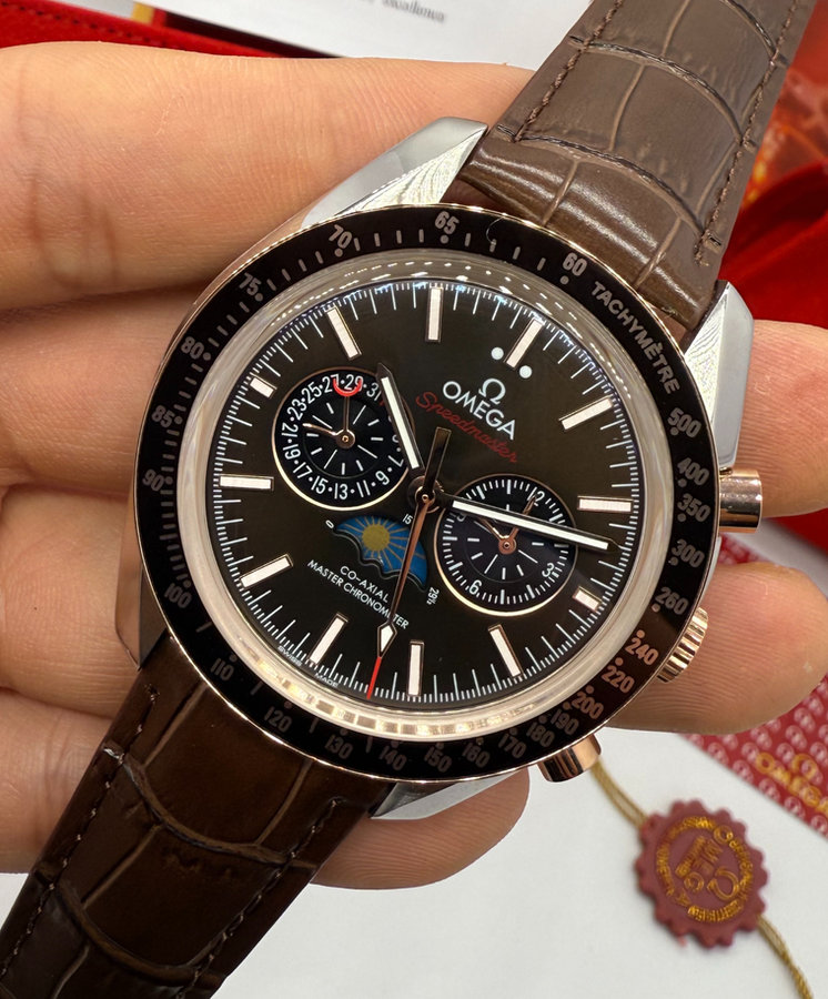 Omega Speedmaster Dark Side of the Moon