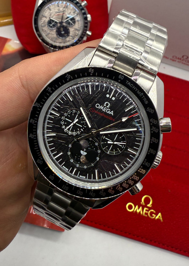 Omega SPEEDMASTER MOONWATCH PROFESSIONAL