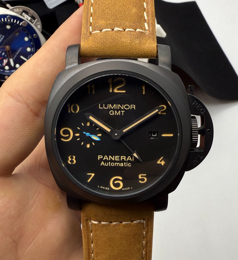 Panerai Luminor Marina GMT