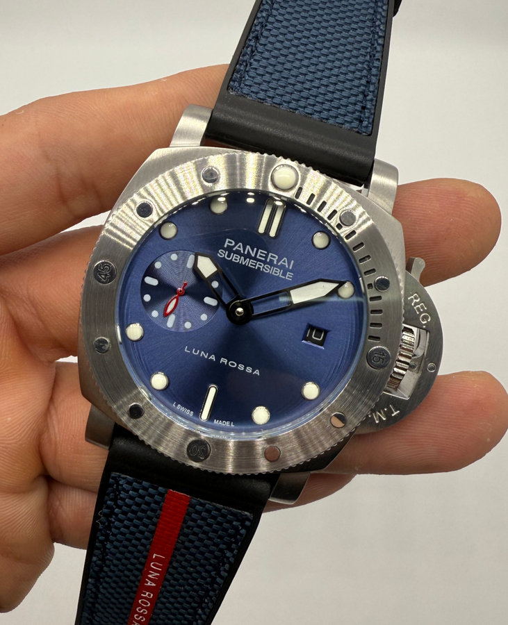 Panerai Luminor Submersible