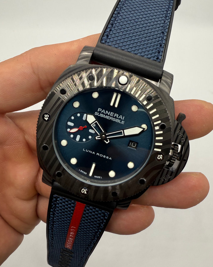 Panerai Luminor Submersible