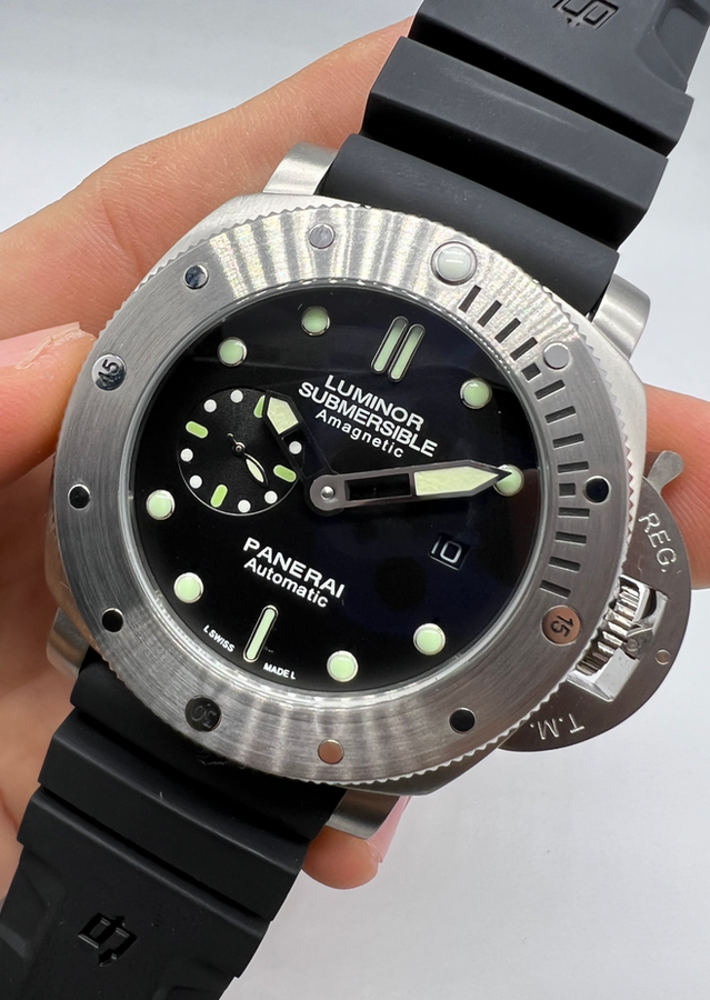 Panerai Luminor Submersible