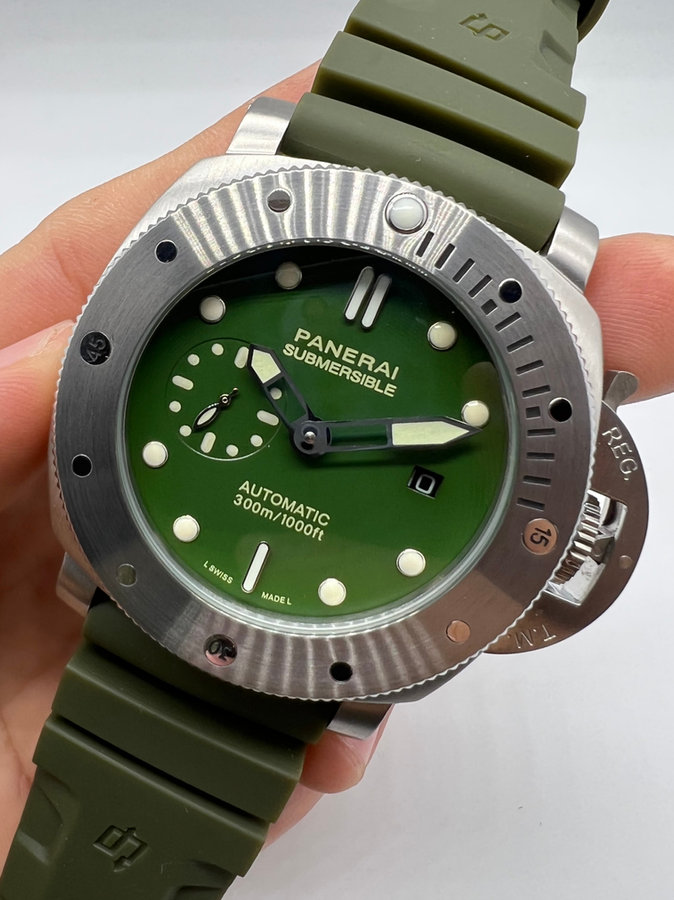 Panerai Luminor Submersible