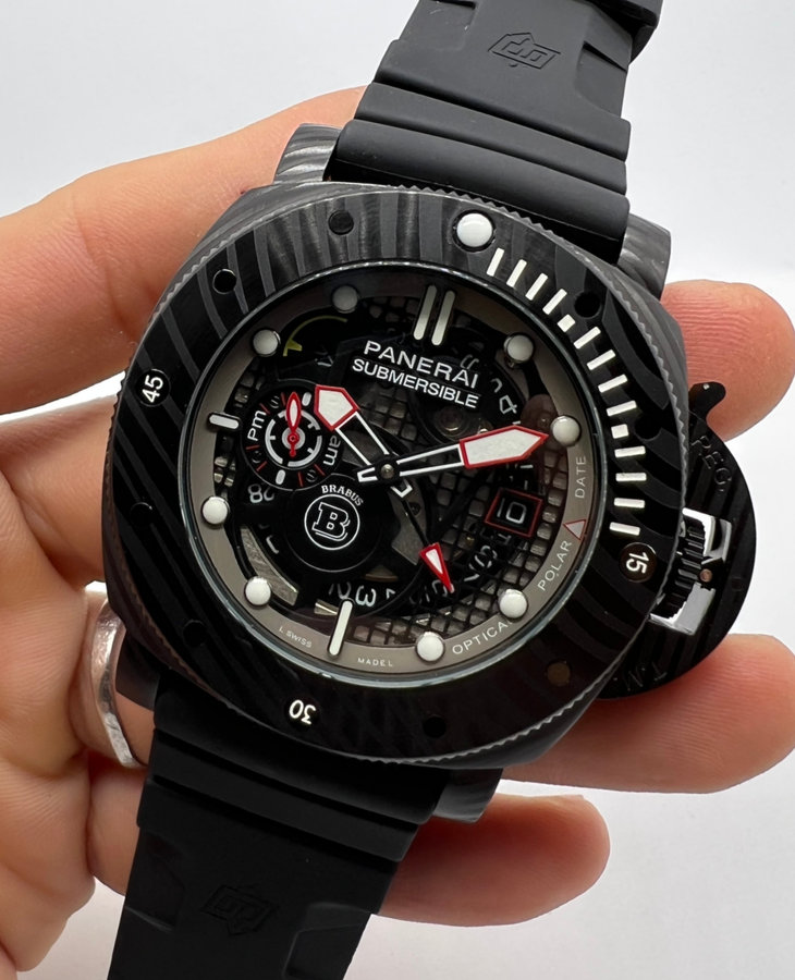 Panerai Luminor Submersible