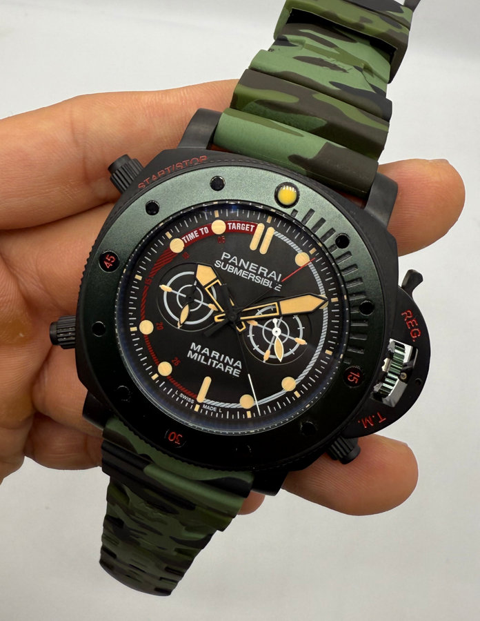 Panerai Luminor Submersible