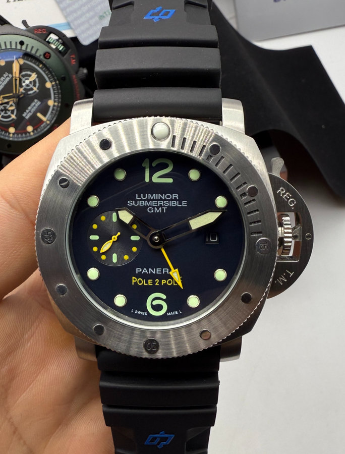 Panerai Submersible GMT - POLE 2 POLE -