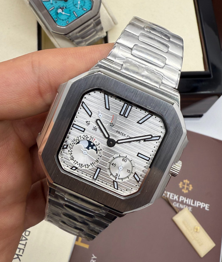Patek Philippe Cubitus Aço, Fases da Lua