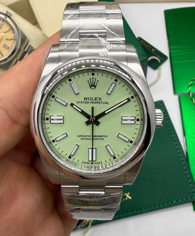 Rolex Oyster Perpetual Oystersteel