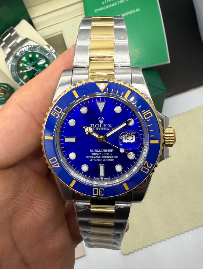 Rolex Submariner Date