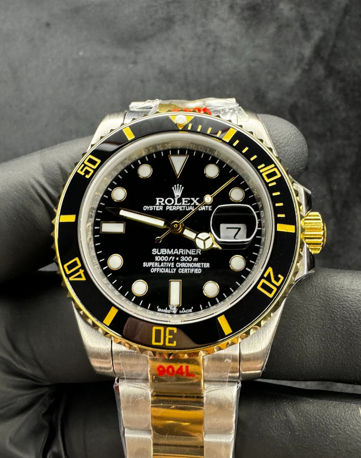Rolex Submariner Date