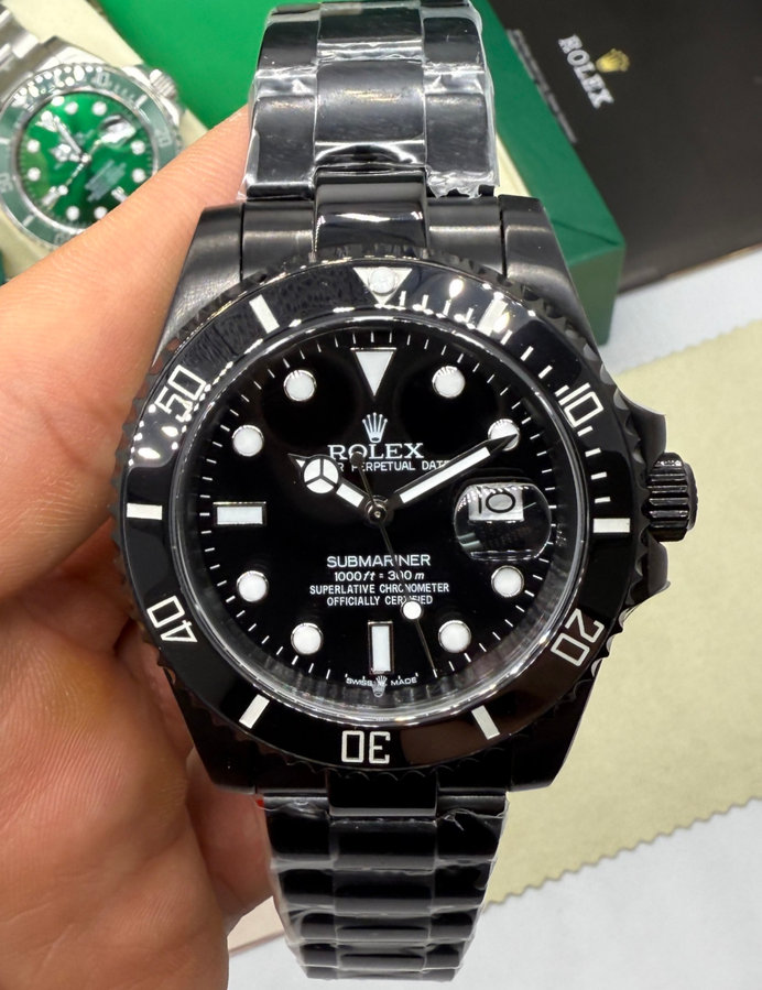 Rolex Submariner Date