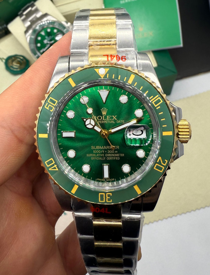 Rolex Submariner Date Hulk