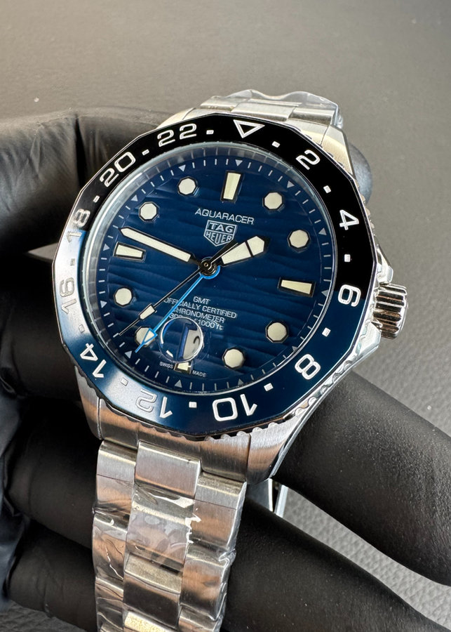TAG Heuer Aquarecer GMT
