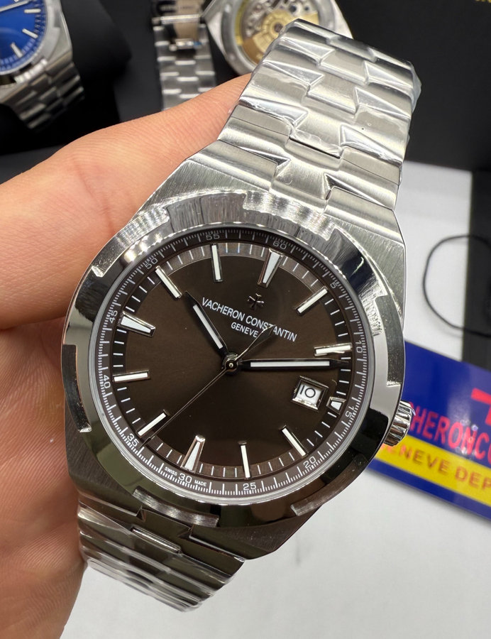 Vacheron Constantin Overseas Aço