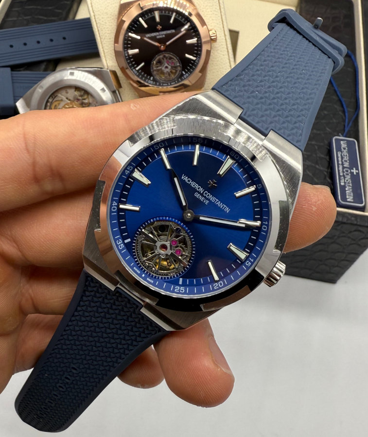 Vacheron Constantin Overseas Turbilhão Aço